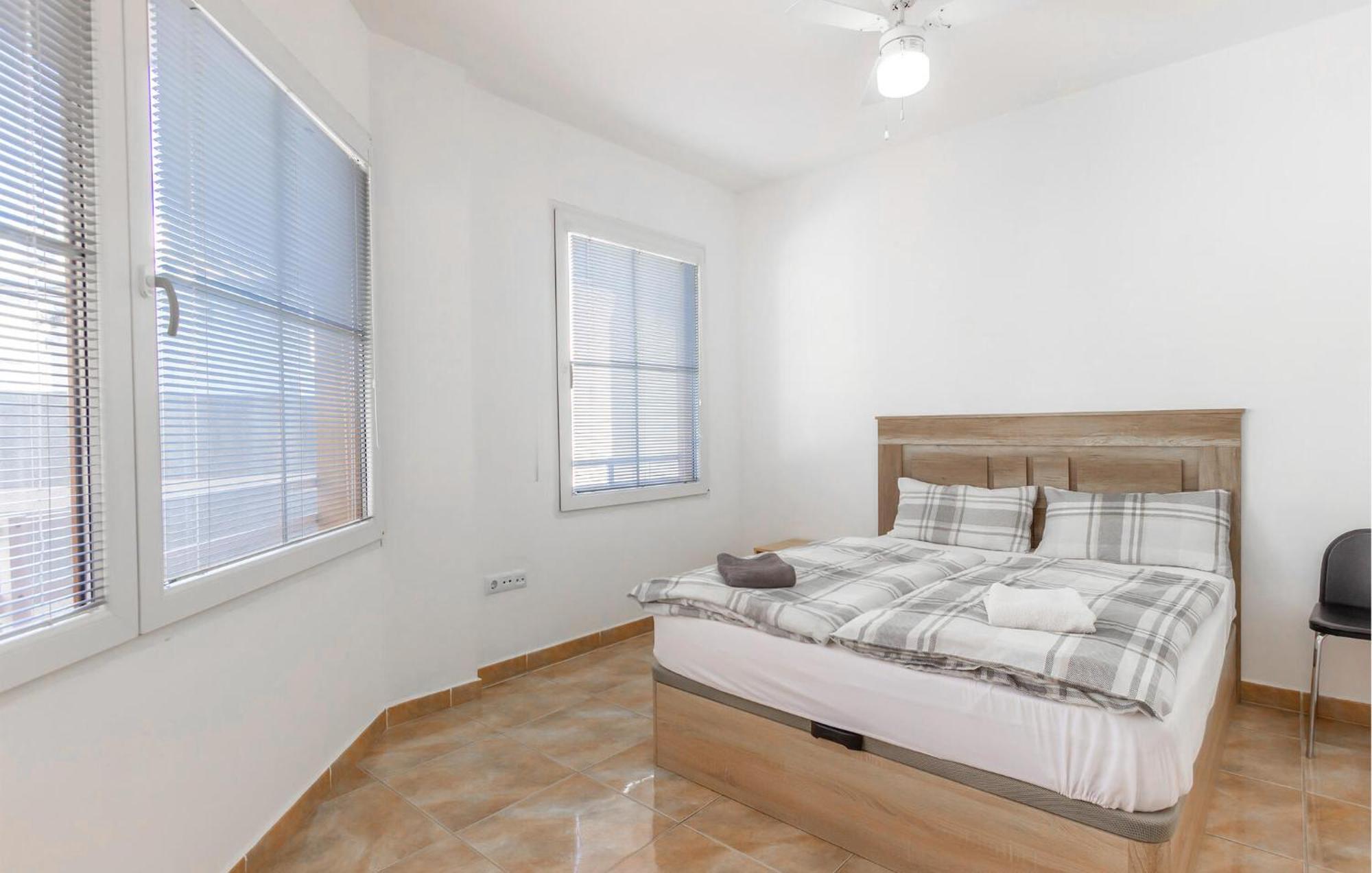 Amazing Apartment In Santa Pola Ngoại thất bức ảnh
